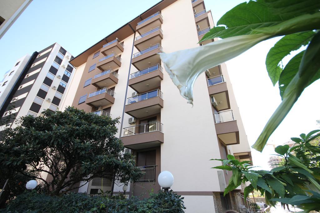 Karina Apartment บุดวา ภายนอก รูปภาพ