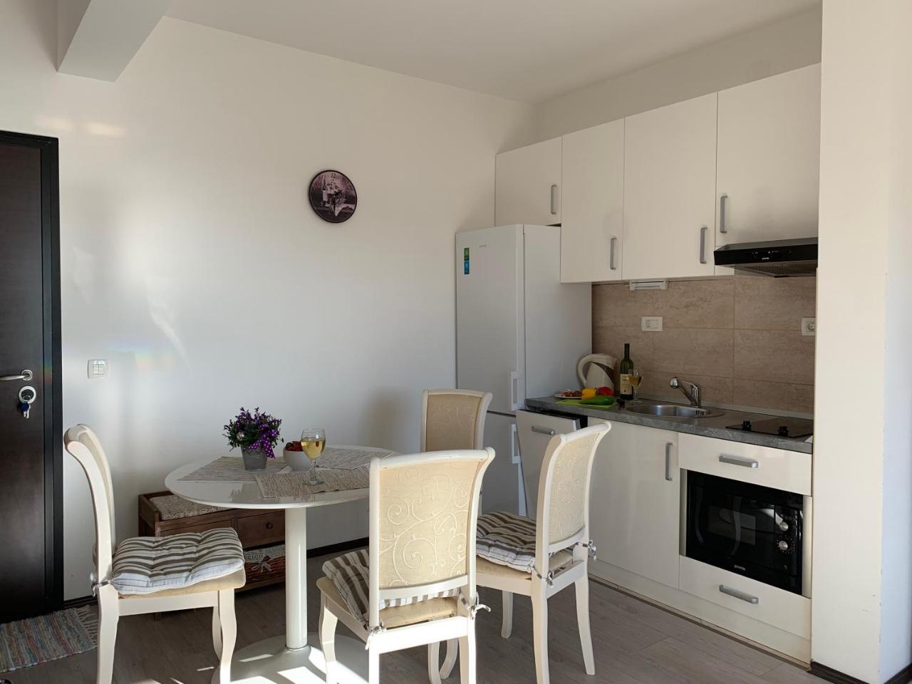 Karina Apartment บุดวา ภายนอก รูปภาพ